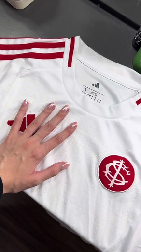 Como tirar manchas de camisa de time facilmente