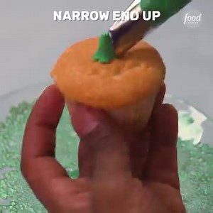 5.4M views · 38K reactions | With these 5 Piping Techniques, you'll never have to be the person who brings a store-bought cake to the party again!  | Food Network | Facebook