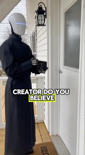 “A Tesla Robot in a Priest Robe Knocks and Asks… ‘Do You Believe in God?’ 😭🤖⛪”
