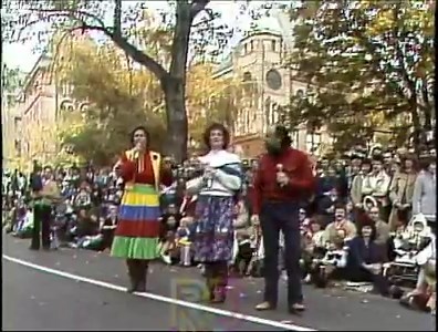 17K views · 462 reactions | All star hosting in 1981 when CBC broadcast the Toronto Santa Claus Parade with Sharon, Lois and Bram and Oscar the Grouch! | Retrontario | Facebook