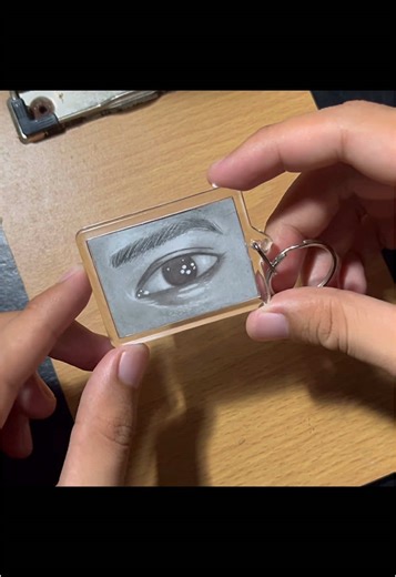 DIY Eye Keychain Drawing Tutorial for Art Lovers