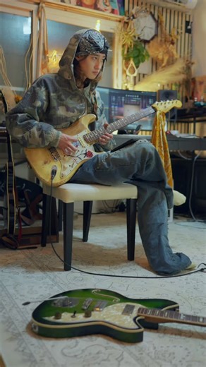 ________福島拓人 𝐓𝐚𝐤𝐮𝐭𝐨.𝐅_________ on Instagram: "【John Mayer X】 @johnmayer × @neuraldsp This plugin sounds absolutely incredible. I was excited to discover a new piece of gear that blends the flexibility of digital with the warmth of analog. You can also explore sounds from my “Takuto” presets. ——————————————————————————— Here’s a quick overview of the presets: 1. 【GlassSpark Clean】 A glassy, sparkling clean tone. Play harder for some natural overdrive, or softer for a transparent clean. I d