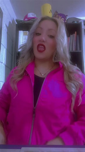 Videos de Shell'z Sell (@shellzsell) con “sonido original - 𝓐𝓷𝓷𝓲💛”