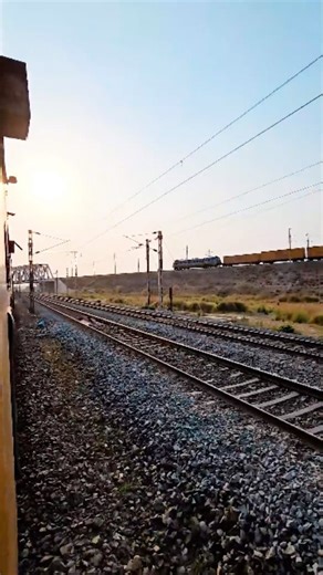 Rate this crossing from 1 to 10 Garib Rath on Indian Railways vs Freight on EDFC 🔥 | Trains of India