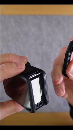 GoPro Hero 12, 11, 10 how to remove and put back the battery door