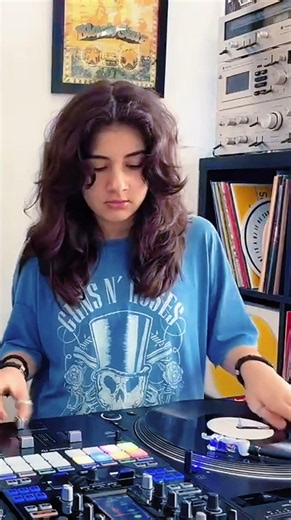 Check it out 🎚️🔥 #dj #scratch #scratchdj #hiphop #turntables #djmichelle