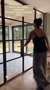 7.7K views · 87 reactions | Ｃａｋｅ Ｃｌａｓｓｅｓ My new cake studio is...