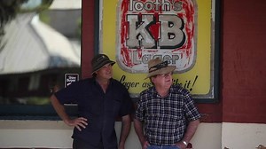 It's a Chaser Bin, it's a Seed and Super Unit and it also has an optional spreader attachment. It's the all rounder for all year round. Just ask Bill. #CoolamonChaserBins #BinDay #SeedAndSuperBin | Coolamon