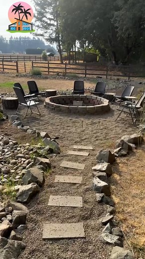 Introducing the Moody Farmhouse outdoor experience – the heart of your stay in Albany, Oregon 🌾Whether you’re sipping morning coffee in the courtyard or gathering around the fire pit under starlit skies, this space delivers a perfect blend of countryside calm and modern comfort. 🔥 Gather ‘round the fire pit for marshmallows & memories 🌲 Surrounded by serene trees & farm-style fencing 🪑 Thoughtfully designed patio with plush seating 🍷 Ideal for outdoor dinners, morning meditations, or evenin