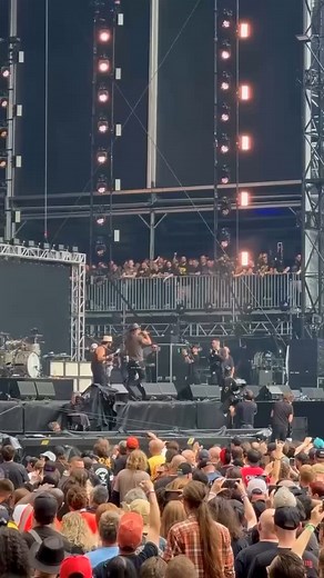 691 reactions · 136 comments | “Today we celebrate a movement invented by Black Sabbath”  Back to the Beginning host @prideofgypsies welcoming Birmingham into the “greatest night of music ever” #backtothebeginning #blacksabbath #jasonmomoa Reposted from @metalhammeruk | Myriam Jaspers | Facebook