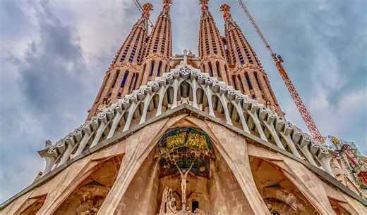 Sagrada Família rumored to be released as first 12,000-piece LEGO set