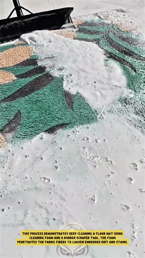 Floor Mat Deep Cleaning using Foam and Rubber Scraper – Good Tools and Machinery in Daily Work
