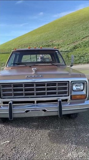 1985 Dodge D350 Prospector Crew cab dually WALKAROUND
