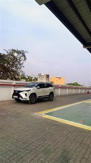 Toyota all cars in one frame showroom jabalpur #toyota #fortuner #discount #ytshorts #suv #love #yt
