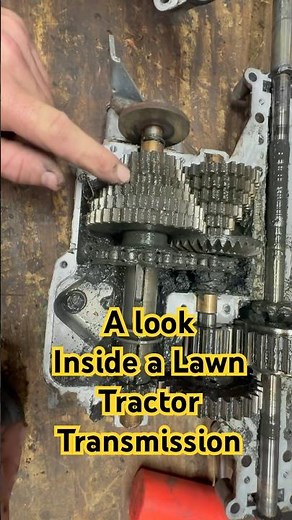 What’s inside a Craftsman Lawn Tractor Transmission? #lawnmower