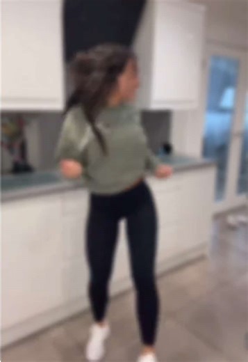 Energetic Bouncy Makina Track