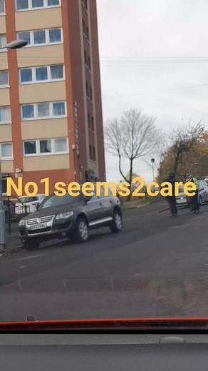"Ongoing Police incident at the small flat on Broadholm Street Parkhouse. A lot of armed Police so it looks serious. Thanks" PEOPLEDOCARE | No1seems2care