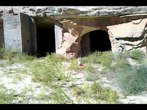 Abandoned cave dwelling river road, moab utah