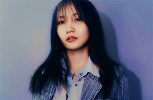 幾田りら、新曲「百花繚乱」のMV公開！写真家・映画監督 蜷川実花が開催する個展にて全編撮影を行った、スペシャルコラボレーション映像！