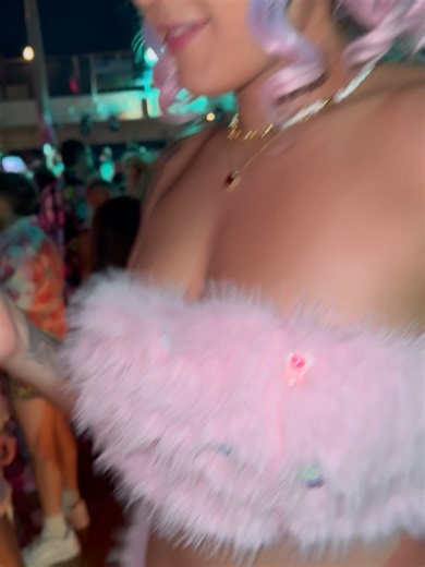 Temptation Cruises on Reels