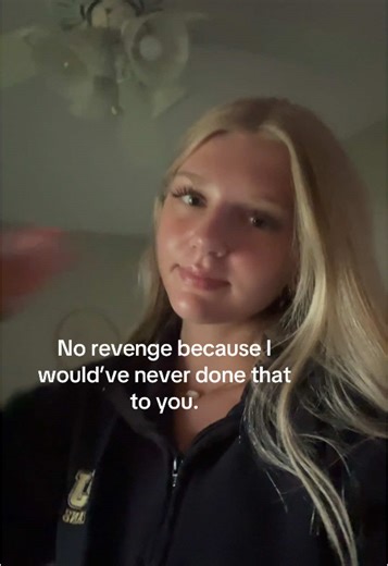 Izzy's Toy Time: Water Pool Cooperation