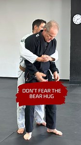 Don’t fear the bear hug! 🐻🥋⬇️ The key to getting out of the bear hug is to shoot your hips back so you break your opponent’s grip. From there, you can do an arm tie so you get into the position of control again. Try this next time you’re practicing your Jiu Jitsu. The more you practice, the better you will be. So, DON’T FEAR THE BEAR HUG! 👏 #martilarts #bjj #jiujitsu #bearhug #jiujitsutips #jiujitsutechniques #martialartist | Dave Kovar