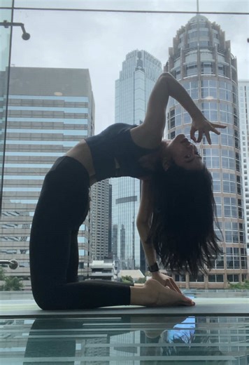 the art of backbend 🪬 #yogatok #namaste