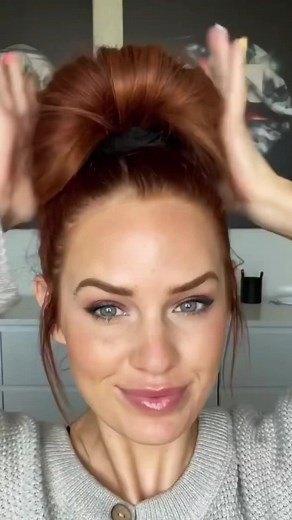 Easiest top knot for long hair. ✨ #longhair #extensions #redhair