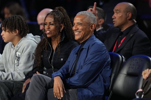 "Trump Could Never React That Fast": NBA Fans Hail Barack Obama's Quick Instincts After Catching Loose Ball During All-Star Game | College Sports Network