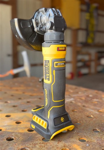 Maximize Efficiency with Dewalt's Atomic Compact Series Grinder