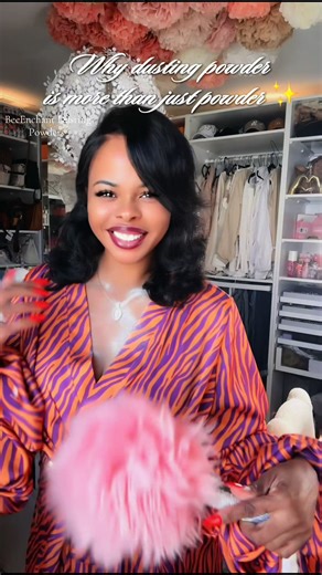 Sprinkle a Little luxury in your day with a dusting powder that says “I love me” 🐝🥰✨ #dustingpowder #luxuryhygiene #ismellgood #beeenchantdust #perfumelayering