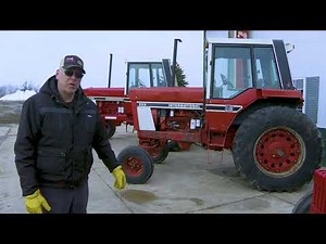 International Harvester 1086 and 886