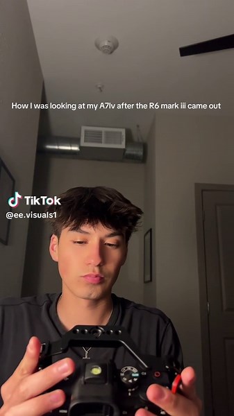 Canon R10 vs Sony A7 IV: Which Camera to Choose?