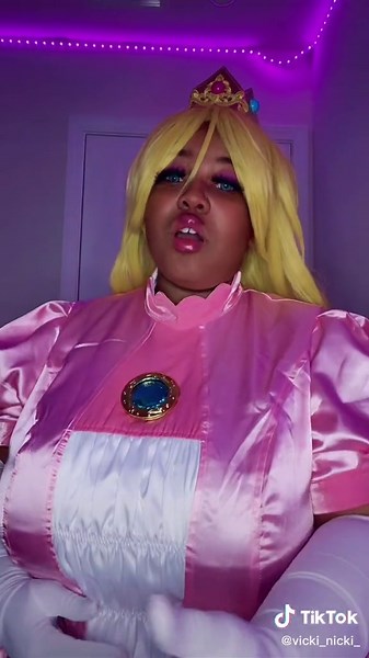 Princess Peach Cosplay Tips for Plus Size Fans