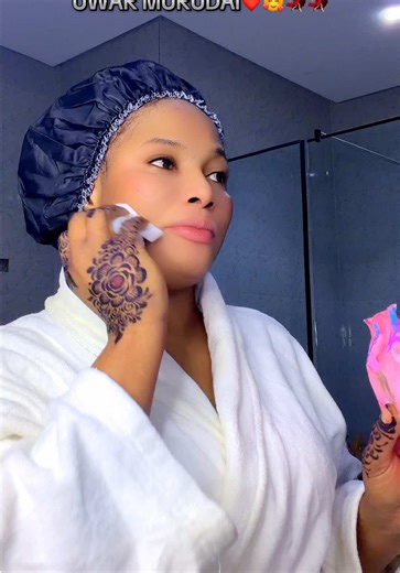 The Untouchable Boss Lady: Empowering Business Insights