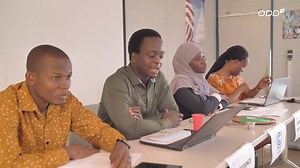 A la célébration de la journée de l'activiste climat à Universite D'Abomey-Calavi , les jeunes ont simulé les négociations comme à la #COP. #TogetherForImplementation #COP29Azerbaijan | ODD TV