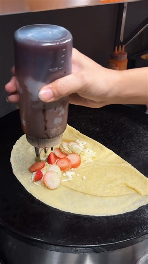 Tascus Food & Drinks | Tối nay ăn gì? Burger, Sandwich, Bánh mì chảo, Crepe. Cứ tới Tascus, việc còn lại để chúng mình lo 🥰 | Instagram