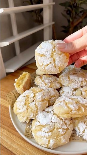 Easy Lemon Almond Cookies