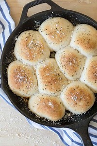 Homemade Pepperoni Rolls (VIDEO)