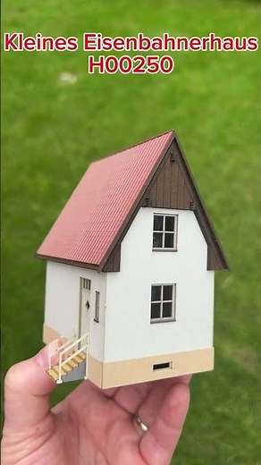 Lasercut Gebäude Kleines Eisenbahnerhaus Spur H0 1:87 - Modellbahn Union und auch für TT 1:120