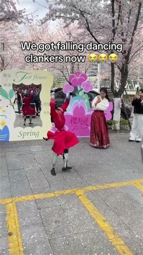 We gotta stop these robots man 😭😭🤣#clanker #robot #dancingrobot #meme #funny