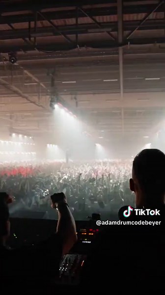 Adam Beyer on TikTok