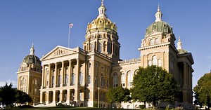 Iowa voters to decide amendment requiring citizenship to vote, allowing 17-year-olds to cast ballots