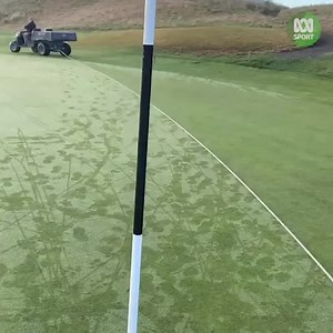 Why is this video of dew being scraped off a green so satisfying? 😩 Kind of make us want to quit and become a greenkeeper... ⛳ 📹 - Reddit | ABC Sport
