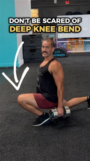 If this deep split squat position looks scary, you’ve probably had a knee flare-up in the past… and your brain now sees full knee bend as a threat. We’re not going to bully the joint. We’re going to build confidence step by step with 3 moves I use with my clients 👇🏽 1️⃣ Walk Backwards Goal: drive blood flow & wake up the muscles that stabilize the knee in a “knees over toes” position. Best options: sled, treadmill on reverse, or walking up a hill. If that hurts? Start on flat ground, shorter d