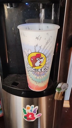 BUC EES color changing cups!!!😯🎉😱