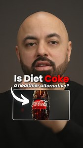 I know you thought Diet Coke was much healthier than regular soda because it has no sugar… but a brand-new 2025 study just exposed the truth. Researchers found that aspartame—the artificial sweetener in Diet Coke—doesn’t just spike insulin levels; it actually triggers a lot of inflammation inside your blood vessels. The study revealed that aspartame activates a specific signaling pathway that causes immune cells to attack the artery walls, leading to artery thickening and plaque growth. Over tim