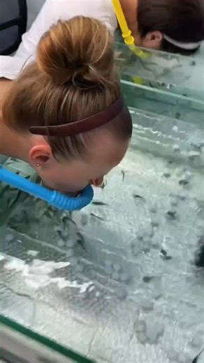 DO NOT USE A FISH SPA! 🐟 YOUR HEALTH IS AT RISK Learn why fish spas can be dangerous and what diseases they might spread. Stay safe! | Dr Myroo Figurra