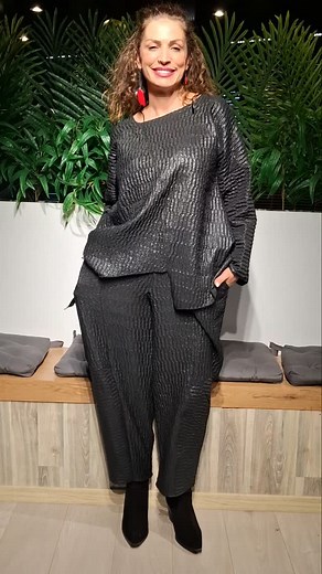 2.8K views · 13 reactions | Komplete super unike  | SHI Clothes | Facebook