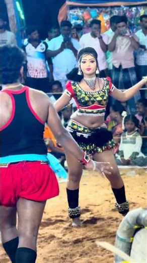 சுஜீ😍 #கரகம் #கரகாட்டம் #கரகாட்டடேன்ஸ் #கரகாட்டம்_நையாண்டி_மேளம் #shorts #viral #trending #dance